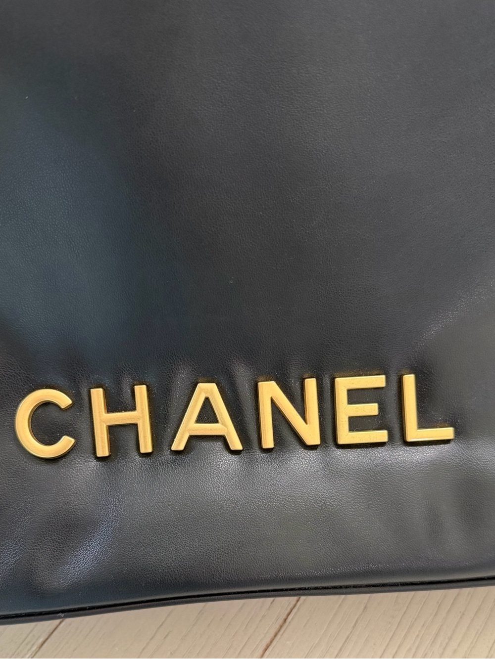 Chanel Handbag - Picture 4 of 10